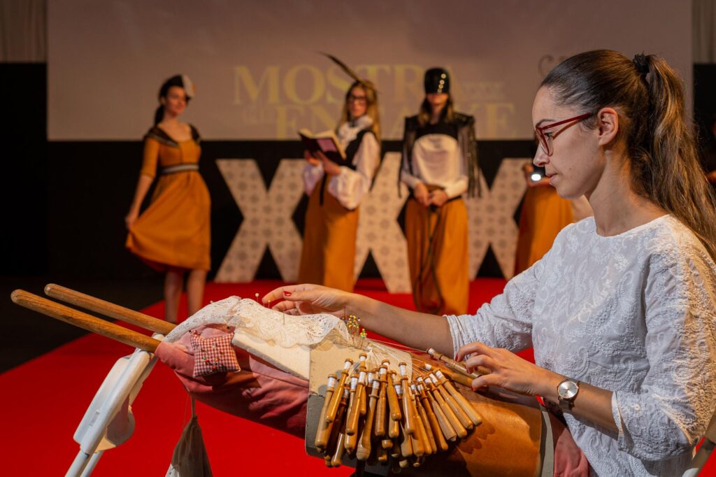 Camariñas Palilleira Durante Pasarela Xxx Edición Mostra Encaixe01