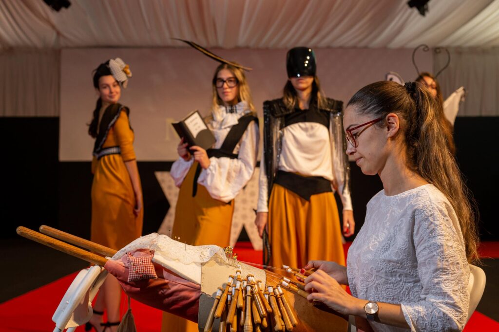 Camariñas Palilleira Durante Pasarela Xxx Edición Mostra Encaixe03