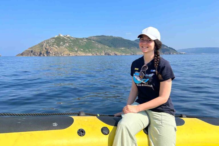 Entrevista a María Bióloga do Cemma nos avistamentos de baleas en Fisterra