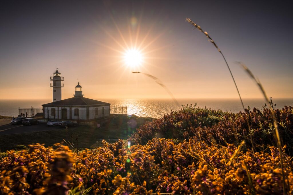 Faros de la Costa da Morte: Faro de cabo Touriñán en la Costa da Morte