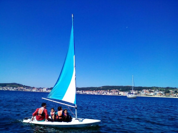Carnota y laxe acogeran este verano los cursos de la campana de vela de la diputacion de a coruna