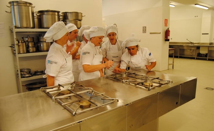 El ayuntamiento de carballo invertira casi 100000 euros al ano para formar a 15 profesionales de la cocina
