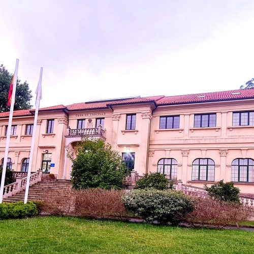 Edificio José Carrera Casa Do Concello De Corcubión