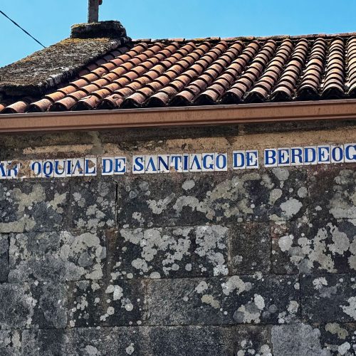 Iglesia de santiago de berdeogas en dumbría 00002