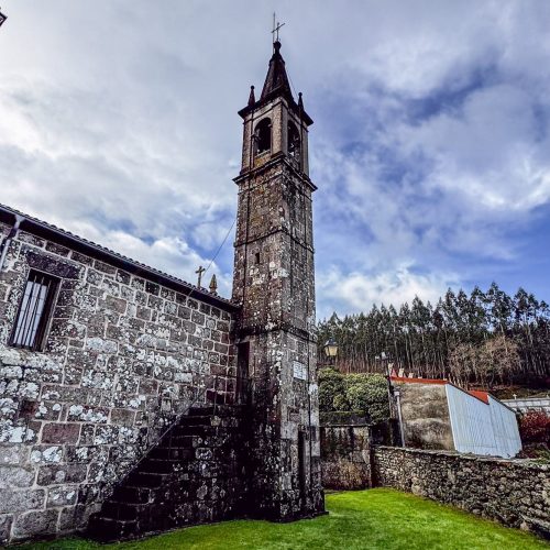 Igrexa de San Miguel de Treos