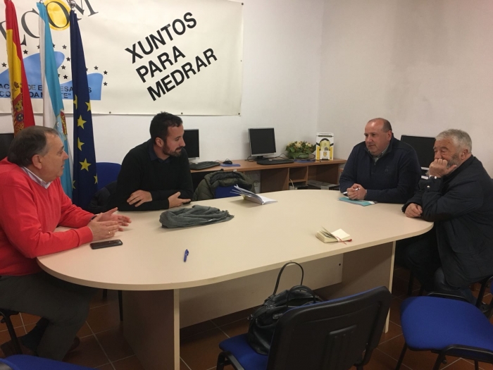 La cmat mantuvo durante esta semana sendas reuniones con el gdr y el galp costa da morte para la valoracion de posibles colaboraciones para este ano