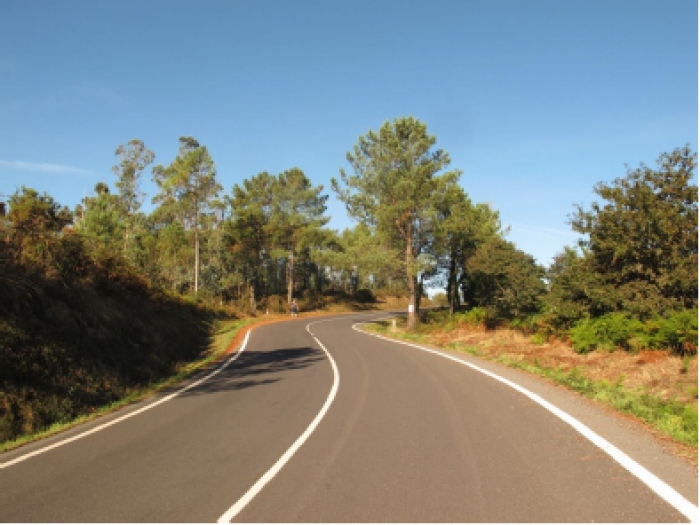 La diputacion inviste un millon de euros en la construccion de sendas peatonales en el camino de fisterra a su paso por negreira